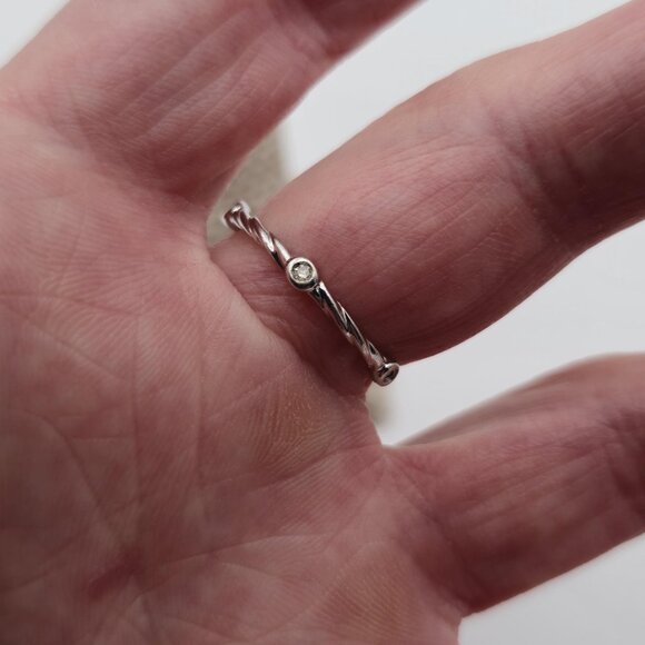 Size 8.25 Sterling Silver Small Genuine Diamonds Bright Ring A2075 - Picture 5 of 9